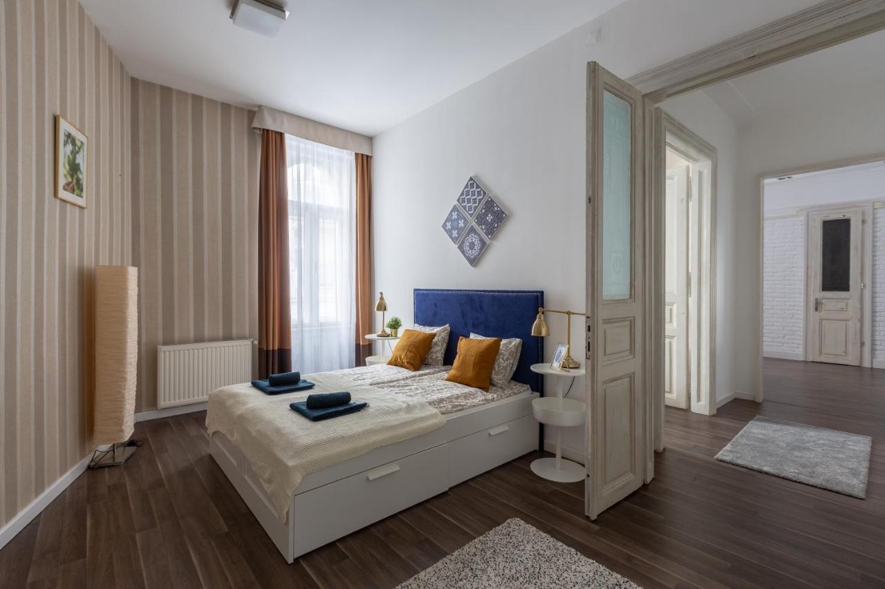 Vintage Downtown By Izabell Apartment Budapest