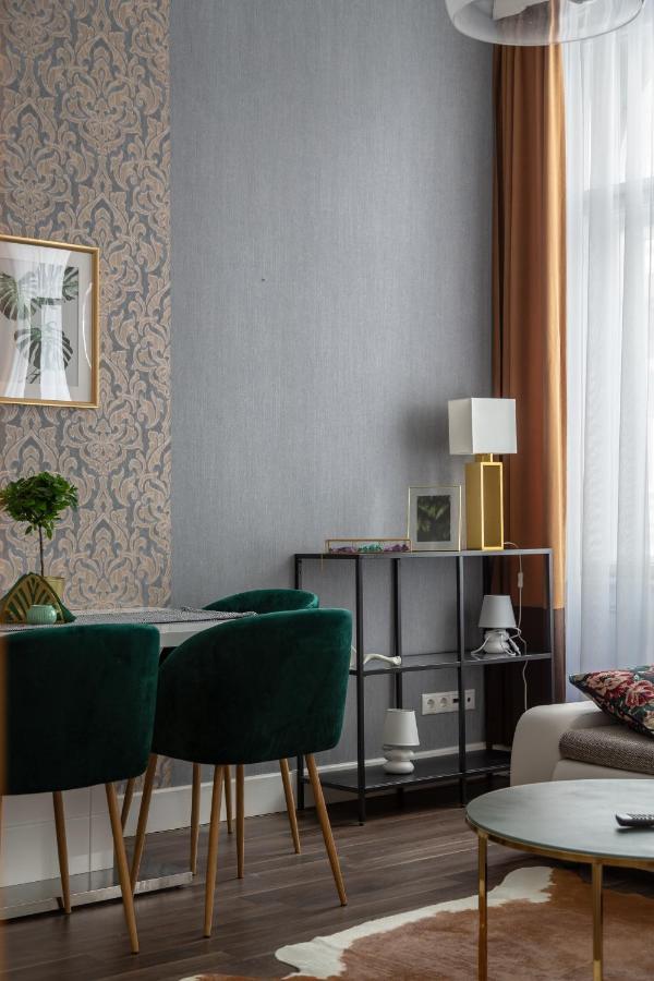 Apartment Vintage Downtown By Izabell